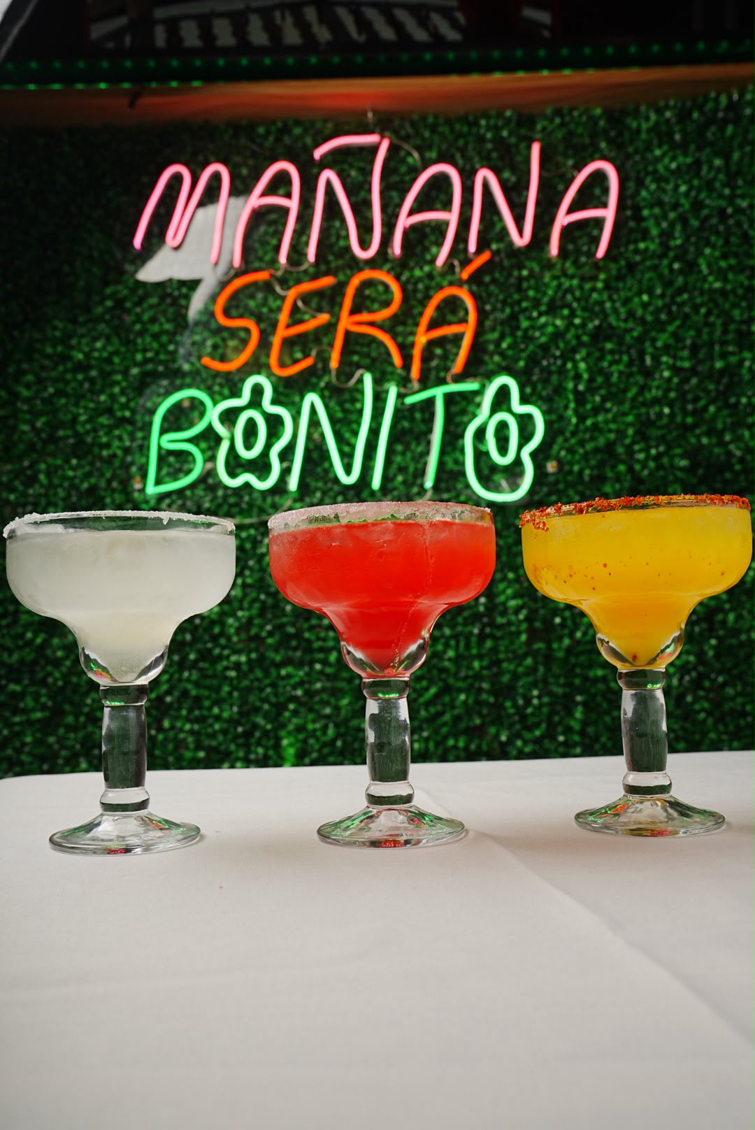 Cocktails, Beer & Wine